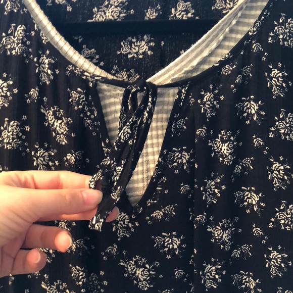 Socialite floral long sleeve dress - Picture 3 of 3